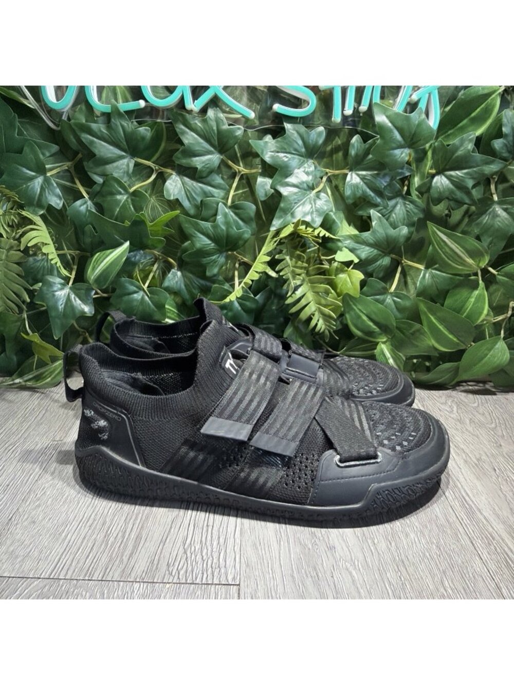 TYR DZ-1 Dropzero Barefoot Trainer Mens Shoes Sz 10.5 Black Stability Strap